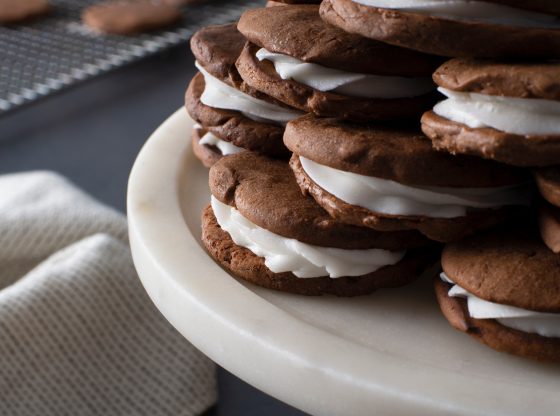 Carob-Sandwich-cookies-with-Almond-Filling1200