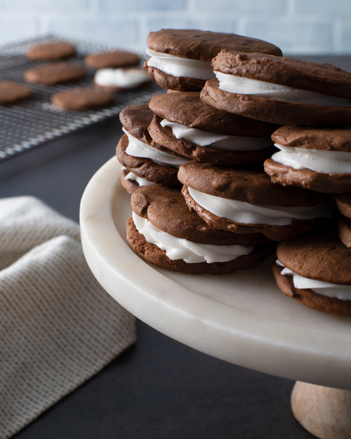 Carob-Sandwich-cookies-with-Almond-Filling1200